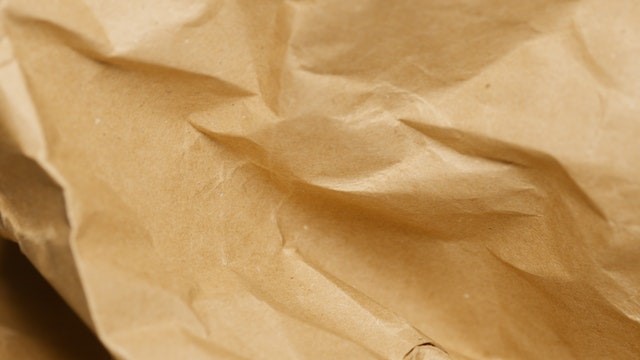 Pochopení kraftového papíru: vlastnosti a vhodné aplikace
