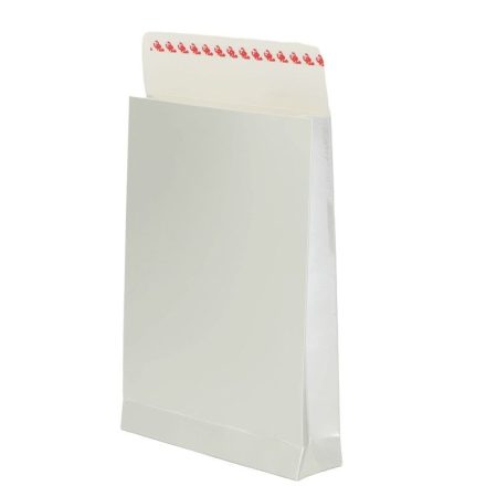 Kartónová obálka C7 s lepidlem 80x120x30mm stříbro 220g 10ks